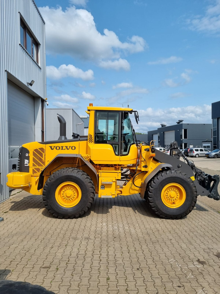 VOLVO L70F 2009 with new engine - Ratinis krautuvas: foto 5 VOLVO L70F 2009 with new engine - Ratinis krautuvas: foto 5