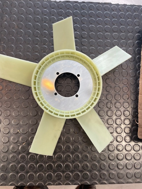 Deutz BF4M1013E/BF6M1013E 0420 3375 - Ventiliatorius - Statybinė technika: foto 2 Deutz BF4M1013E/BF6M1013E 0420 3375 - Ventiliatorius - Statybinė technika: foto 2