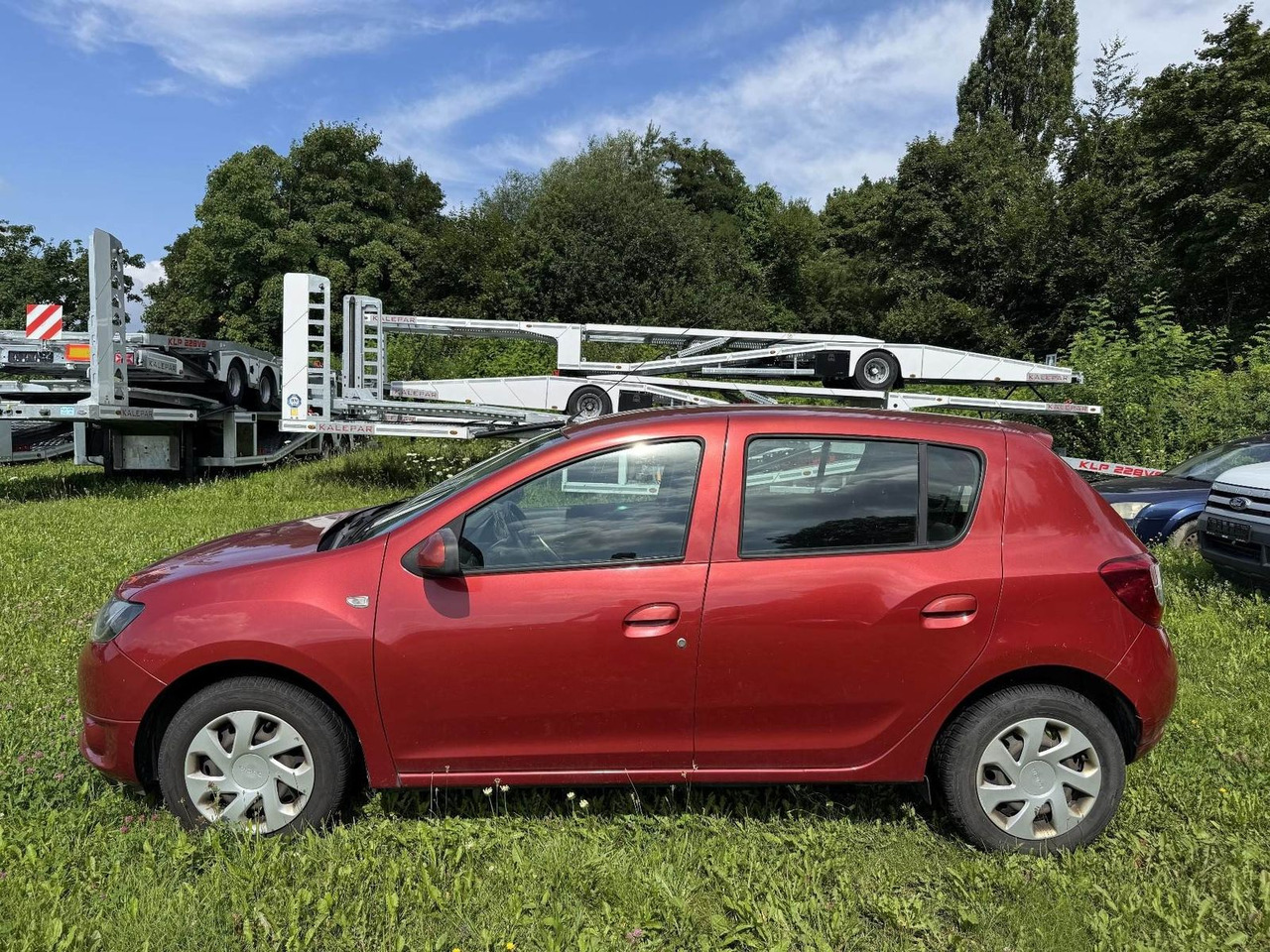 Dacia Sandero TCe90 Laureate +STEUERKETTE RASSELT+ - Sedanas: foto 2 Dacia Sandero TCe90 Laureate +STEUERKETTE RASSELT+ - Sedanas: foto 2