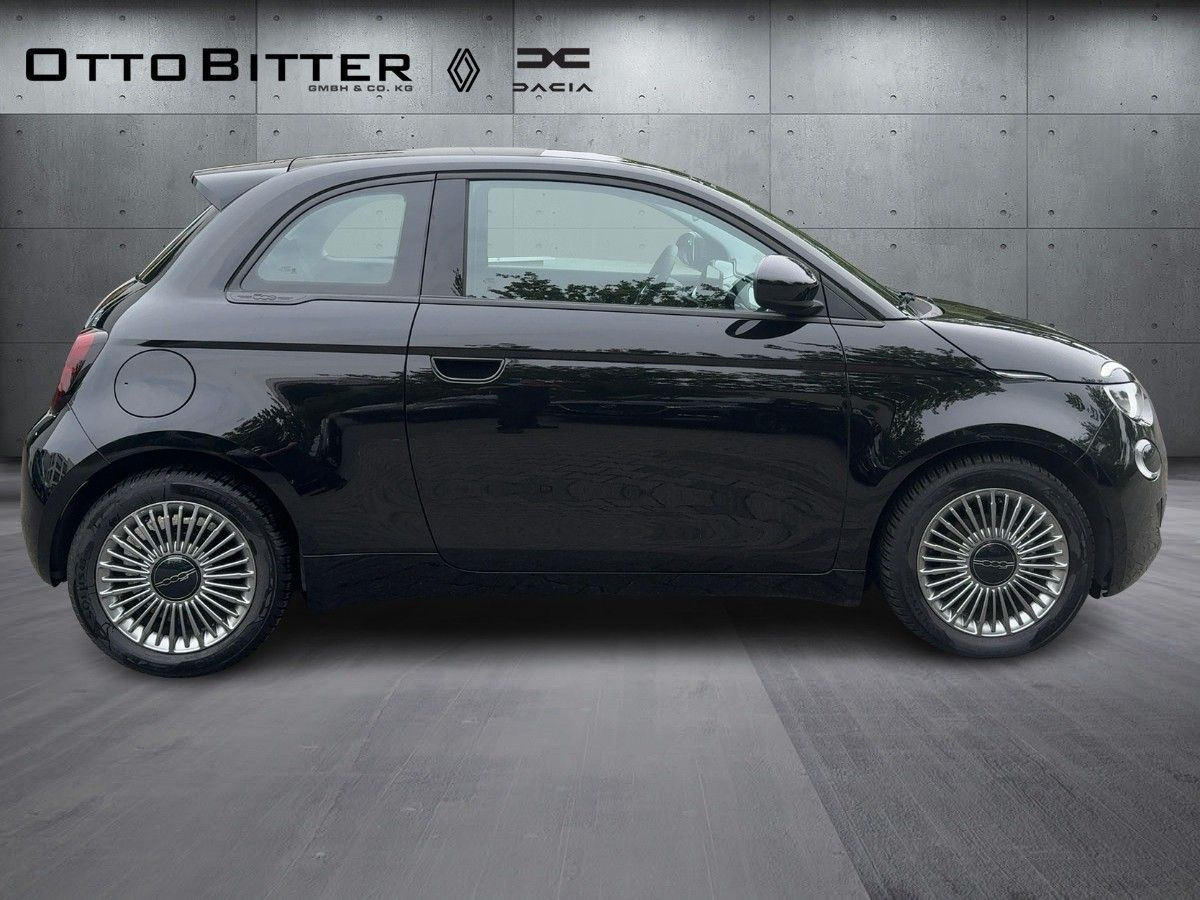 Fiat 500e Icon Elektro 16"ALU/NAVI/SCHNELLADER-50KW - Sedanas: foto 5 Fiat 500e Icon Elektro 16"ALU/NAVI/SCHNELLADER-50KW - Sedanas: foto 5