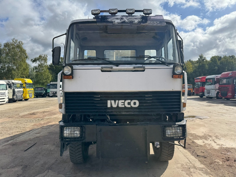 Iveco Magirus 170 - 25 (4X4 / GRAND PONT / LAMES / POMPE MANUELLE) - Savivartis sunkvežimis: foto 2 Iveco Magirus 170 - 25 (4X4 / GRAND PONT / LAMES / POMPE MANUELLE) - Savivartis sunkvežimis: foto 2