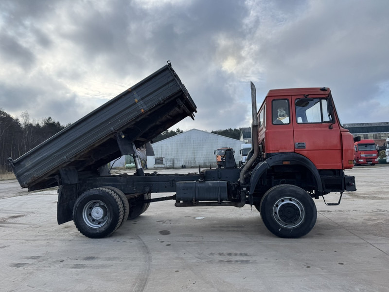 Iveco Magirus 180-23 (GRAND PONT / 4X4 / LAMES / POMPE MANUELLE) - Savivartis sunkvežimis: foto 4 Iveco Magirus 180-23 (GRAND PONT / 4X4 / LAMES / POMPE MANUELLE) - Savivartis sunkvežimis: foto 4