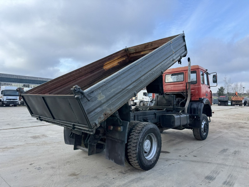 Iveco Magirus 180-23 (GRAND PONT / 4X4 / LAMES / POMPE MANUELLE) - Savivartis sunkvežimis: foto 5 Iveco Magirus 180-23 (GRAND PONT / 4X4 / LAMES / POMPE MANUELLE) - Savivartis sunkvežimis: foto 5