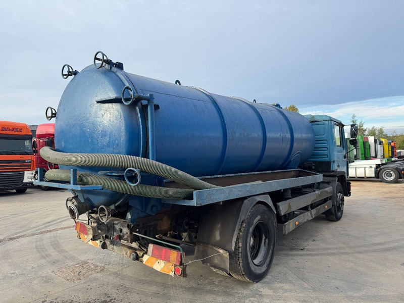MAN 18.232 (12.000L / STEEL SUSPENSION / 6 CYLINDER WITH MANUAL PUMP) - Asenizatorius: foto 5 MAN 18.232 (12.000L / STEEL SUSPENSION / 6 CYLINDER WITH MANUAL PUMP) - Asenizatorius: foto 5