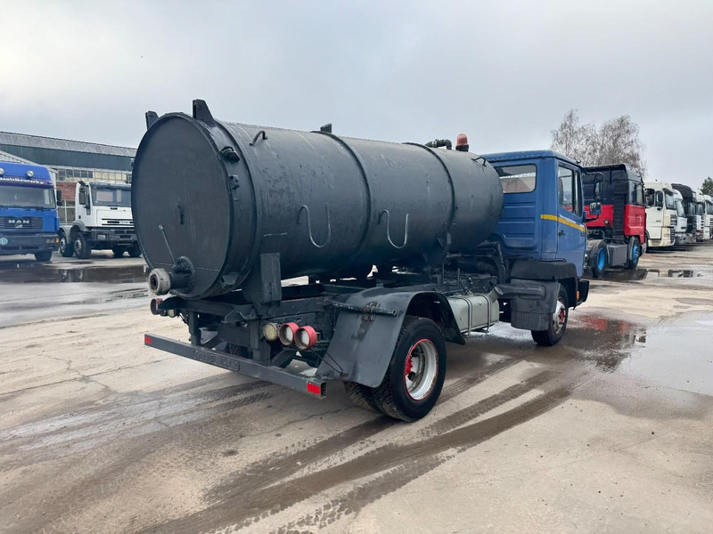 Mercedes-Benz SK 914 (8000 L / 6 CYLINDER / MANUAL PUMP / STEEL SUSPENSION) - Autocisterna: foto 5 Mercedes-Benz SK 914 (8000 L / 6 CYLINDER / MANUAL PUMP / STEEL SUSPENSION) - Autocisterna: foto 5