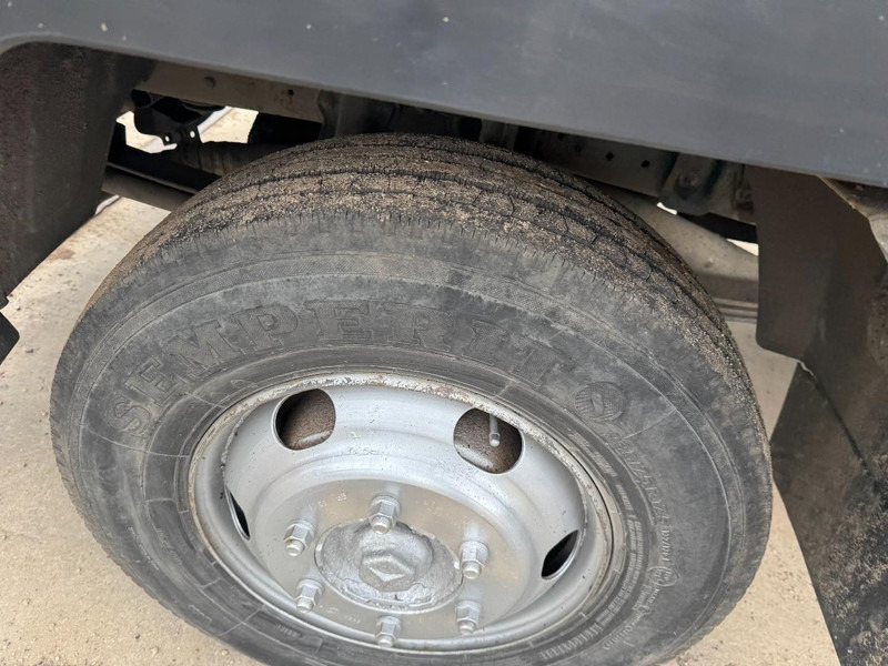 Savivartis sunkvežimis, Sunkvežimis su kranu Mercedes-Benz SK 917 (STEEL SUSPENSION / PARLFINGER CRANE / AUXILIARY / 6 CYLINDER WITH MANUAL PUMP): foto 10