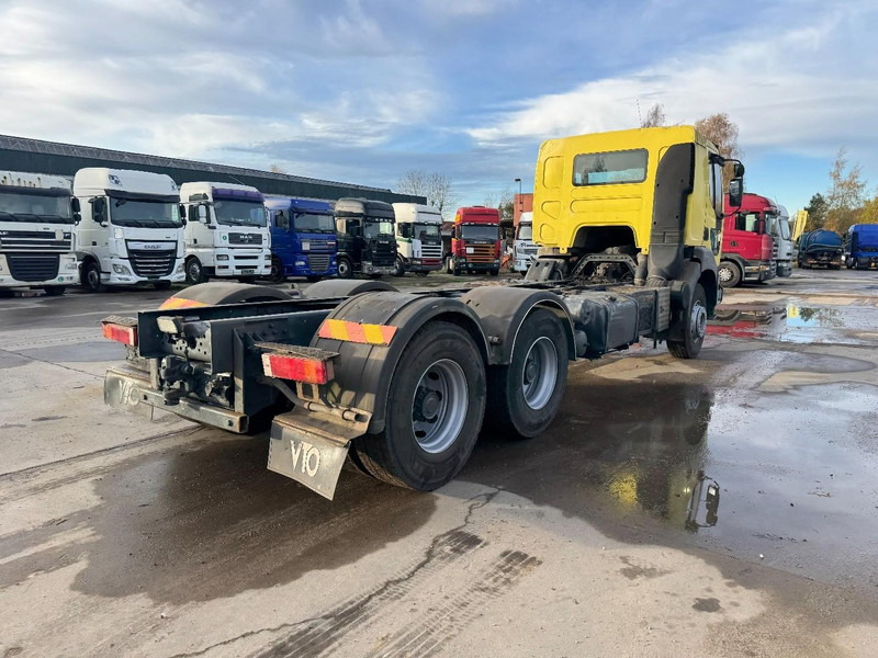 Renault Kerax 420 (GRAND PONT / SUSPENSION LAMES / BOITE MANUELLE / PARFAIT ETAT !!!) - Važiuoklės sunkvežimis: foto 5 Renault Kerax 420 (GRAND PONT / SUSPENSION LAMES / BOITE MANUELLE / PARFAIT ETAT !!!) - Važiuoklės sunkvežimis: foto 5