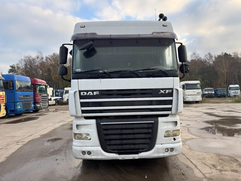 DAF 105 XF 460 Space Cab (MANUAL GEARBOX / BOITE MANUELLE / PERFECT CONDITION) - Vilkikas: foto 2 DAF 105 XF 460 Space Cab (MANUAL GEARBOX / BOITE MANUELLE / PERFECT CONDITION) - Vilkikas: foto 2