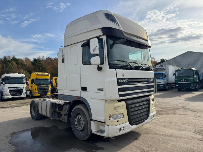 DAF 105 XF 460 Super Space Cab (MANUAL GEARBOX / BOITE MANUELLE) - Vilkikas: foto 3 DAF 105 XF 460 Super Space Cab (MANUAL GEARBOX / BOITE MANUELLE) - Vilkikas: foto 3