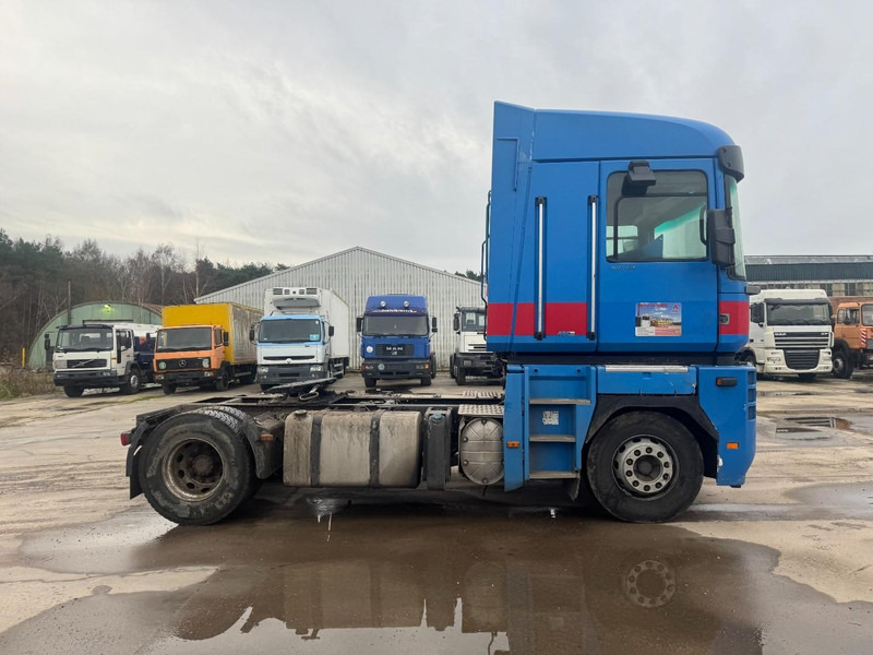 Renault Magnum 460 DXI (GOOD CONDITION / BON ETAT) - Vilkikas: foto 4 Renault Magnum 460 DXI (GOOD CONDITION / BON ETAT) - Vilkikas: foto 4