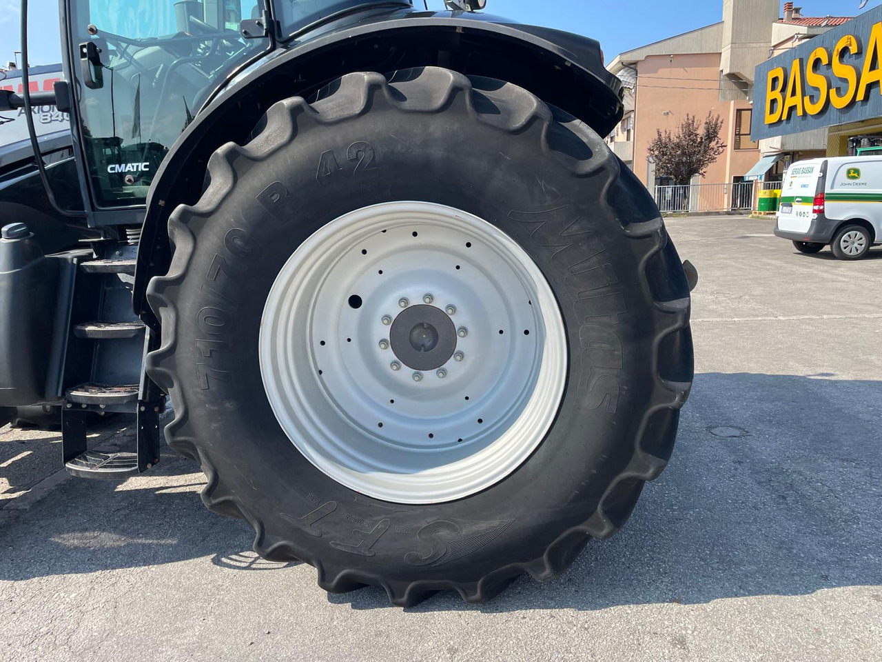 CLAAS AXION 840 C-MATIC - Traktorius: foto 5 CLAAS AXION 840 C-MATIC - Traktorius: foto 5