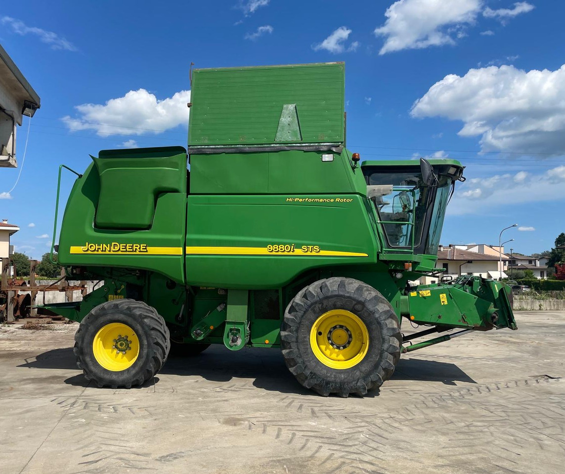 JOHN DEERE MIETITREBBIA STS 9880 - Derliaus nuėmimo kombainas: foto 4 JOHN DEERE MIETITREBBIA STS 9880 - Derliaus nuėmimo kombainas: foto 4