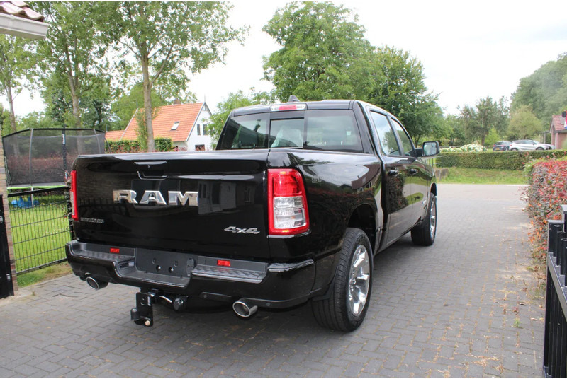 Dodge Ram Pick Up 1500 V8 Bighorn - Lengvasis automobilis: foto 5 Dodge Ram Pick Up 1500 V8 Bighorn - Lengvasis automobilis: foto 5