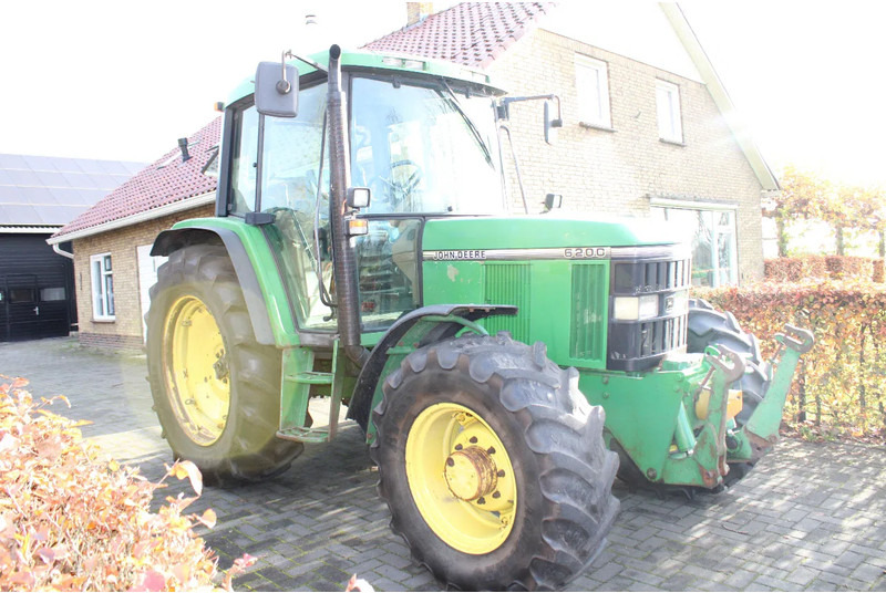 John Deere 6200 - Traktorius: foto 1 John Deere 6200 - Traktorius: foto 1