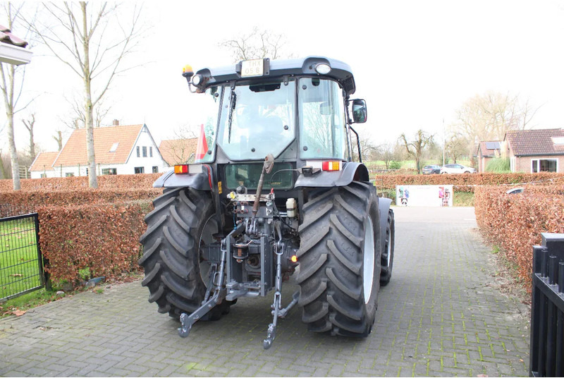 Massey Ferguson 3625 - Traktorius: foto 4 Massey Ferguson 3625 - Traktorius: foto 4