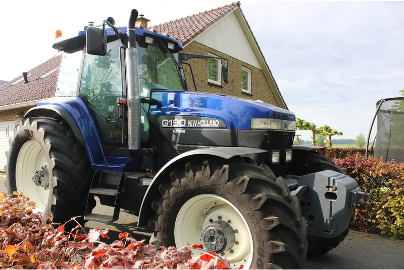 New Holland G 190 - Traktorius: foto 2 New Holland G 190 - Traktorius: foto 2