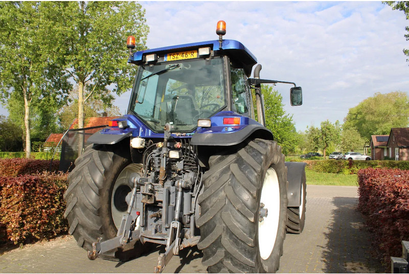 New Holland G 190 - Traktorius: foto 5 New Holland G 190 - Traktorius: foto 5