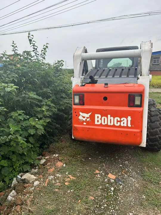 BOBCAT Brand Skid Loader S300 Used Machine Hot Sale - Ratinis krautuvas: foto 5 BOBCAT Brand Skid Loader S300 Used Machine Hot Sale - Ratinis krautuvas: foto 5