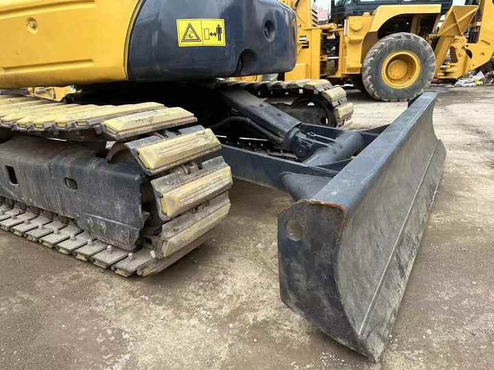 Best Quality Komatsu PC35mr Used Mini Excavator Earth-moving Machinery in Good Condition - Mini ekskavatorius: foto 5 Best Quality Komatsu PC35mr Used Mini Excavator Earth-moving Machinery in Good Condition - Mini ekskavatorius: foto 5