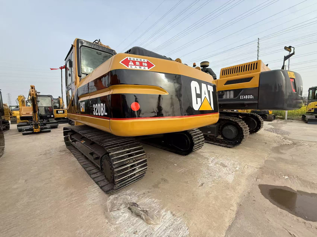 CATERPILLAR 320b - Vikšrinis ekskavatorius: foto 4 CATERPILLAR 320b - Vikšrinis ekskavatorius: foto 4