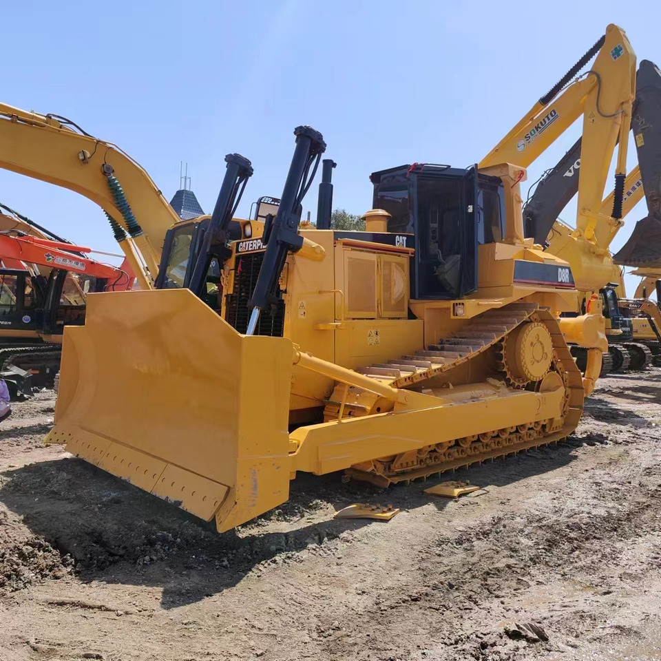 CATERPILLAR D8r - Buldozeris: foto 5 CATERPILLAR D8r - Buldozeris: foto 5