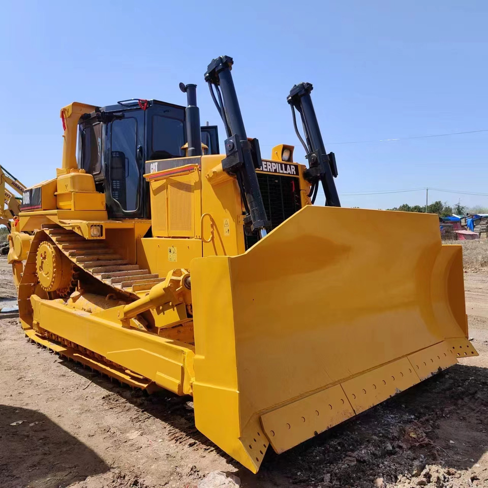 CATERPILLAR D8r - Buldozeris: foto 4 CATERPILLAR D8r - Buldozeris: foto 4