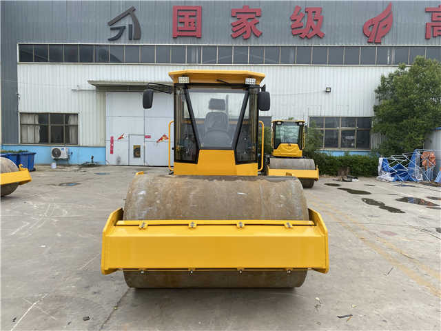 China Made Small Size Road Roller , Brand New Roller , New Compactor Machines - Kompaktorius: foto 2 China Made Small Size Road Roller , Brand New Roller , New Compactor Machines - Kompaktorius: foto 2