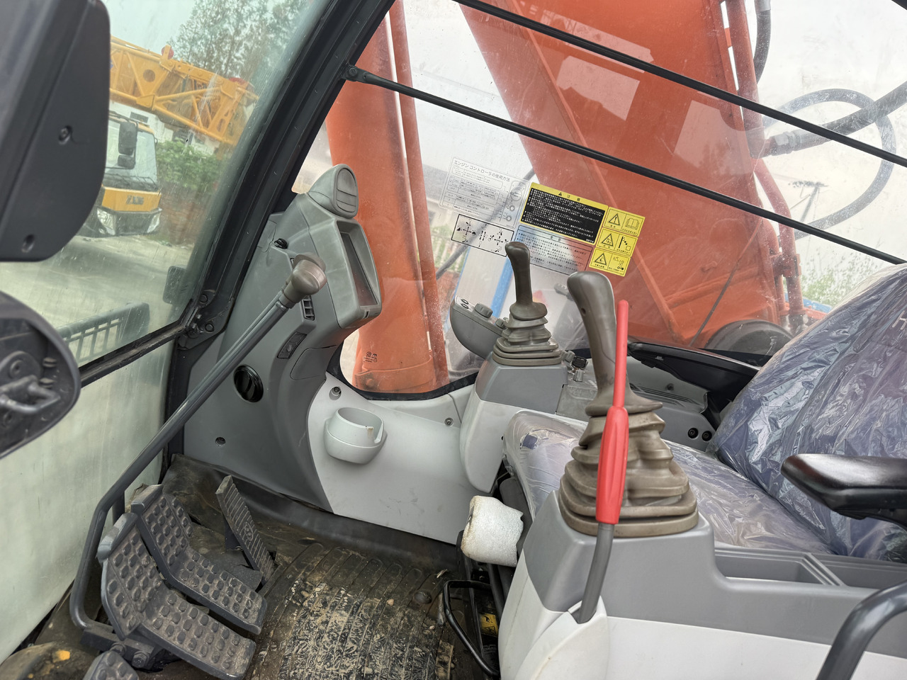 Vikšrinis ekskavatorius HITACHI 350-5g: foto 20