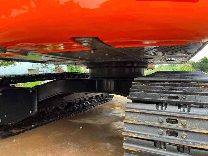 HITACHI ZX120-6 Original Japan Surplus Hitachi ZX120-6 for Sale - Vikšrinis ekskavatorius: foto 5 HITACHI ZX120-6 Original Japan Surplus Hitachi ZX120-6 for Sale - Vikšrinis ekskavatorius: foto 5