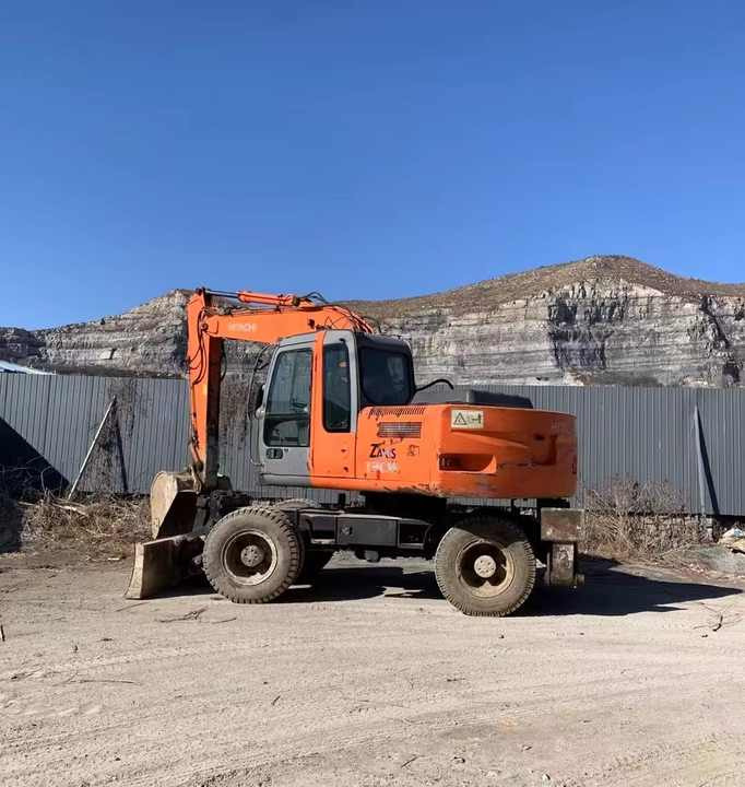 HITACHI ZX300 Excavator, Original Japan Surplus Hitachi ZX300 for Sale - Ekskavatorius: foto 2 HITACHI ZX300 Excavator, Original Japan Surplus Hitachi ZX300 for Sale - Ekskavatorius: foto 2