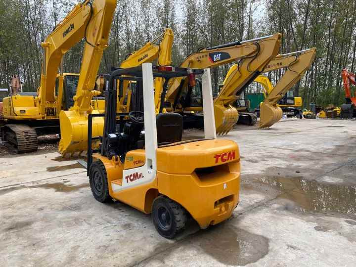 Japanese Forklifts Telehandler Used TCM Forklift Diesel Forklift 3Ton Pallet Truck - Šakinis krautuvas: foto 3 Japanese Forklifts Telehandler Used TCM Forklift Diesel Forklift 3Ton Pallet Truck - Šakinis krautuvas: foto 3