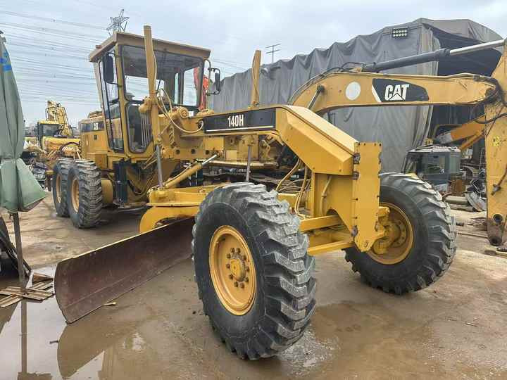 Low-price second-hand Cat Grader 140H with outstanding performance Carterpillarused 140H grader for sale - Greideris: foto 3 Low-price second-hand Cat Grader 140H with outstanding performance Carterpillarused 140H grader for sale - Greideris: foto 3