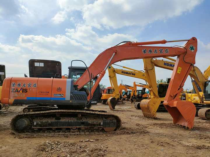 Original Japan Hitachi ZX240 Excavator Hitachi Excavator in Low Price for Hot Sale - Vikšrinis ekskavatorius: foto 4 Original Japan Hitachi ZX240 Excavator Hitachi Excavator in Low Price for Hot Sale - Vikšrinis ekskavatorius: foto 4