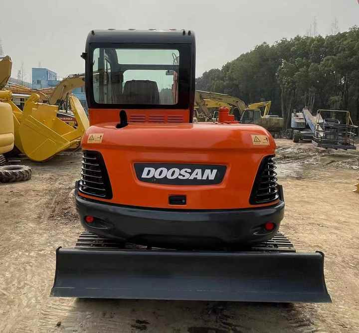 Second Hand Doosan Dx-60 Excavator for Sale - Vikšrinis ekskavatorius: foto 5 Second Hand Doosan Dx-60 Excavator for Sale - Vikšrinis ekskavatorius: foto 5