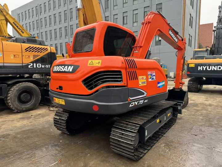 Second Hand Doosan Dx-75 Excavator for Sale - Vikšrinis ekskavatorius: foto 5 Second Hand Doosan Dx-75 Excavator for Sale - Vikšrinis ekskavatorius: foto 5