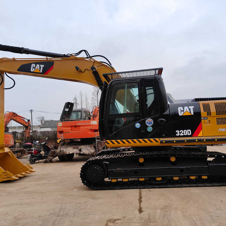 Second Hand Excavator 330D Used Low Price Caterpillar CAT 312D 315D 320D 325D in Good Condition - Vikšrinis ekskavatorius: foto 1 Second Hand Excavator 330D Used Low Price Caterpillar CAT 312D 315D 320D 325D in Good Condition - Vikšrinis ekskavatorius: foto 1