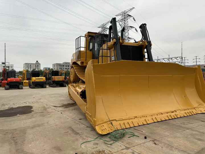 Used CAT D10R New Model Bulldozer Second Hand Machine Popular Brand Cat Hydraulic Machinery - Buldozeris: foto 5 Used CAT D10R New Model Bulldozer Second Hand Machine Popular Brand Cat Hydraulic Machinery - Buldozeris: foto 5