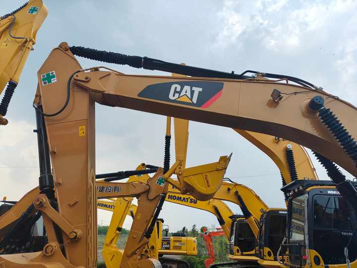 Used Digger CAT 329D2 Construction Machinery Construction Digger Used CAT 329D2 Cheap Excavator - Vikšrinis ekskavatorius: foto 2 Used Digger CAT 329D2 Construction Machinery Construction Digger Used CAT 329D2 Cheap Excavator - Vikšrinis ekskavatorius: foto 2