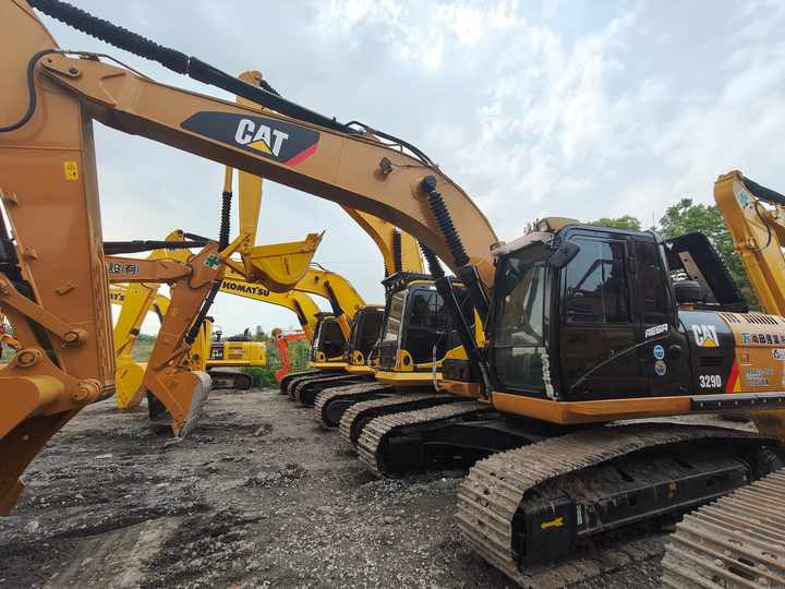 Used Digger CAT 329D2 Construction Machinery Construction Digger Used CAT 329D2 Cheap Excavator - Vikšrinis ekskavatorius: foto 3 Used Digger CAT 329D2 Construction Machinery Construction Digger Used CAT 329D2 Cheap Excavator - Vikšrinis ekskavatorius: foto 3