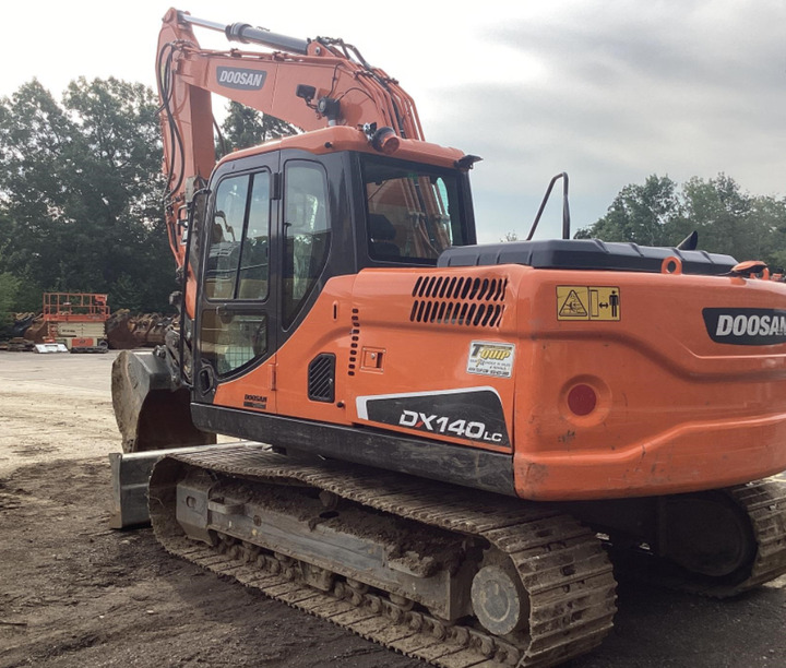 Used Excavator Doosan DX140 Excavators Mini Equipment Earth Moving Machinery Doosan Digger Excavator for Sale - Vikšrinis ekskavatorius: foto 5 Used Excavator Doosan DX140 Excavators Mini Equipment Earth Moving Machinery Doosan Digger Excavator for Sale - Vikšrinis ekskavatorius: foto 5
