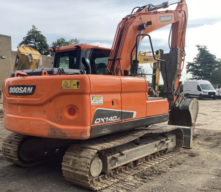 Used Excavator Doosan DX140 Excavators Mini Equipment Earth Moving Machinery Doosan Digger Excavator for Sale - Vikšrinis ekskavatorius: foto 4 Used Excavator Doosan DX140 Excavators Mini Equipment Earth Moving Machinery Doosan Digger Excavator for Sale - Vikšrinis ekskavatorius: foto 4