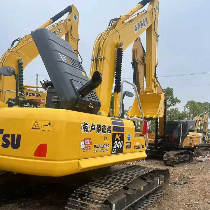 Used Good Quality Japan Original PC240-8 in Good Condition PC240-8 Komatsu - Vikšrinis ekskavatorius: foto 1 Used Good Quality Japan Original PC240-8 in Good Condition PC240-8 Komatsu - Vikšrinis ekskavatorius: foto 1
