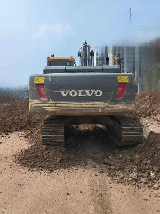 Used Volvo Brand Original EC200B Model Excavator with Good Working Condition for Sale - Vikšrinis ekskavatorius: foto 5 Used Volvo Brand Original EC200B Model Excavator with Good Working Condition for Sale - Vikšrinis ekskavatorius: foto 5