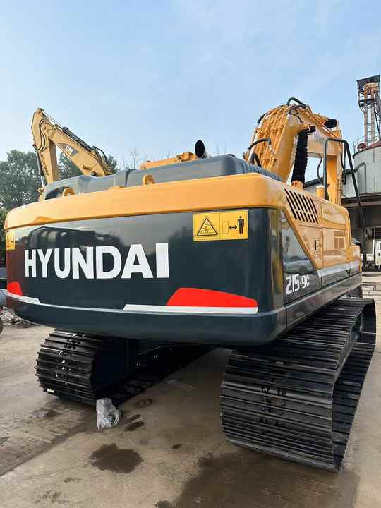 Used hyundai 215-9 Original Excavator Hot Sale - Ekskavatorius: foto 2 Used hyundai 215-9 Original Excavator Hot Sale - Ekskavatorius: foto 2