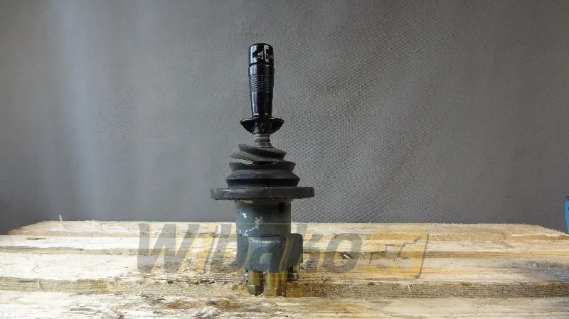 Case 1088 P4743324M - Hidraulinis vožtuvas - Statybinė technika: foto 1 Case 1088 P4743324M - Hidraulinis vožtuvas - Statybinė technika: foto 1