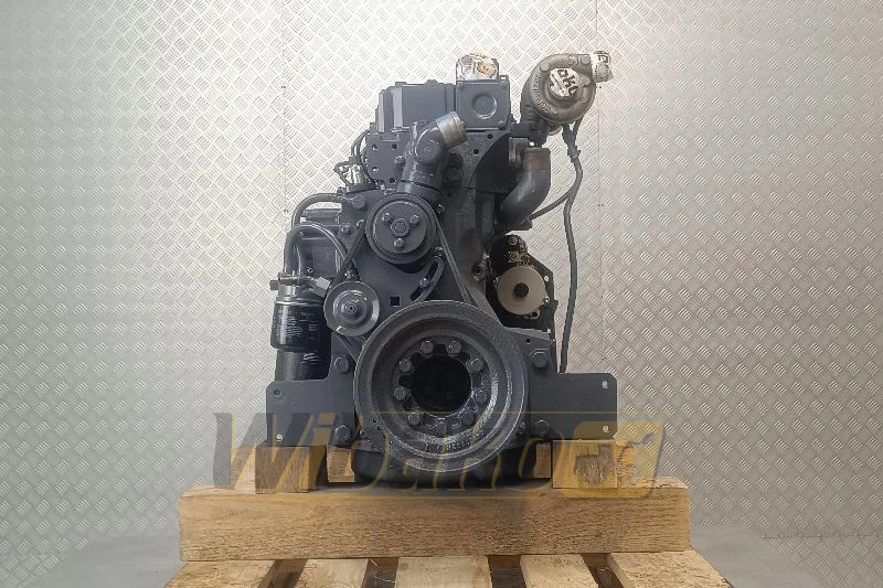 Deutz BF4M1012C - Variklis - Statybinė technika: foto 4 Deutz BF4M1012C - Variklis - Statybinė technika: foto 4