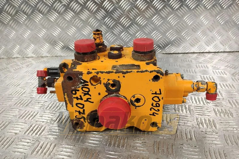 Parker H170CF-10129A501395 0122654814-007 - Hidraulinis vožtuvas - Statybinė technika: foto 1 Parker H170CF-10129A501395 0122654814-007 - Hidraulinis vožtuvas - Statybinė technika: foto 1