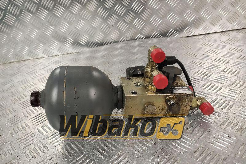 Valves set Caterpillar 113-7348 W2Z-1412 - Hidraulinis vožtuvas - Statybinė technika: foto 1 Valves set Caterpillar 113-7348 W2Z-1412 - Hidraulinis vožtuvas - Statybinė technika: foto 1