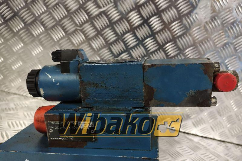 Valves set Rexroth LFA25DZWA2-7-70/210P160K01 A239-276 / 00730932 - Hidraulinis vožtuvas - Statybinė technika: foto 1 Valves set Rexroth LFA25DZWA2-7-70/210P160K01 A239-276 / 00730932 - Hidraulinis vožtuvas - Statybinė technika: foto 1