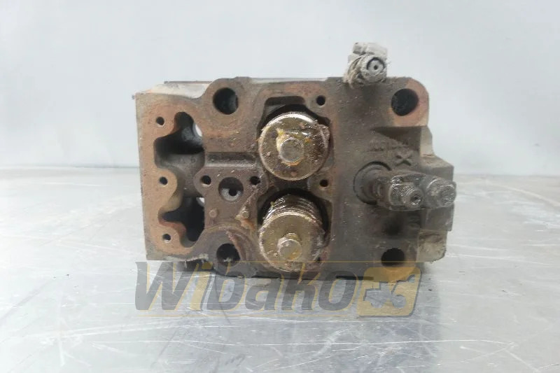 Volvo TD103 - Cilindrų galvutė - Statybinė technika: foto 1 Volvo TD103 - Cilindrų galvutė - Statybinė technika: foto 1